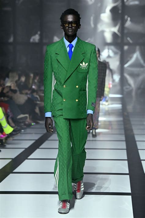 gucci green suit mens